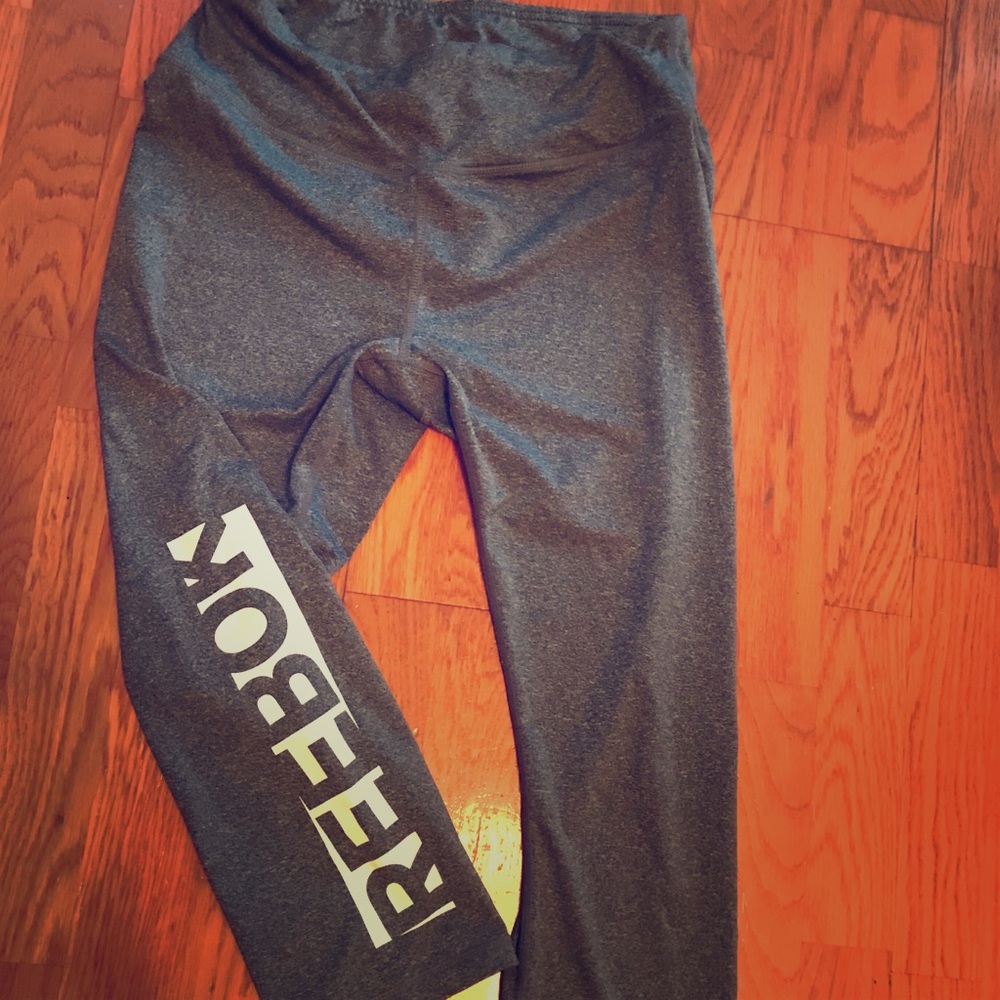 Reebok cropped legging